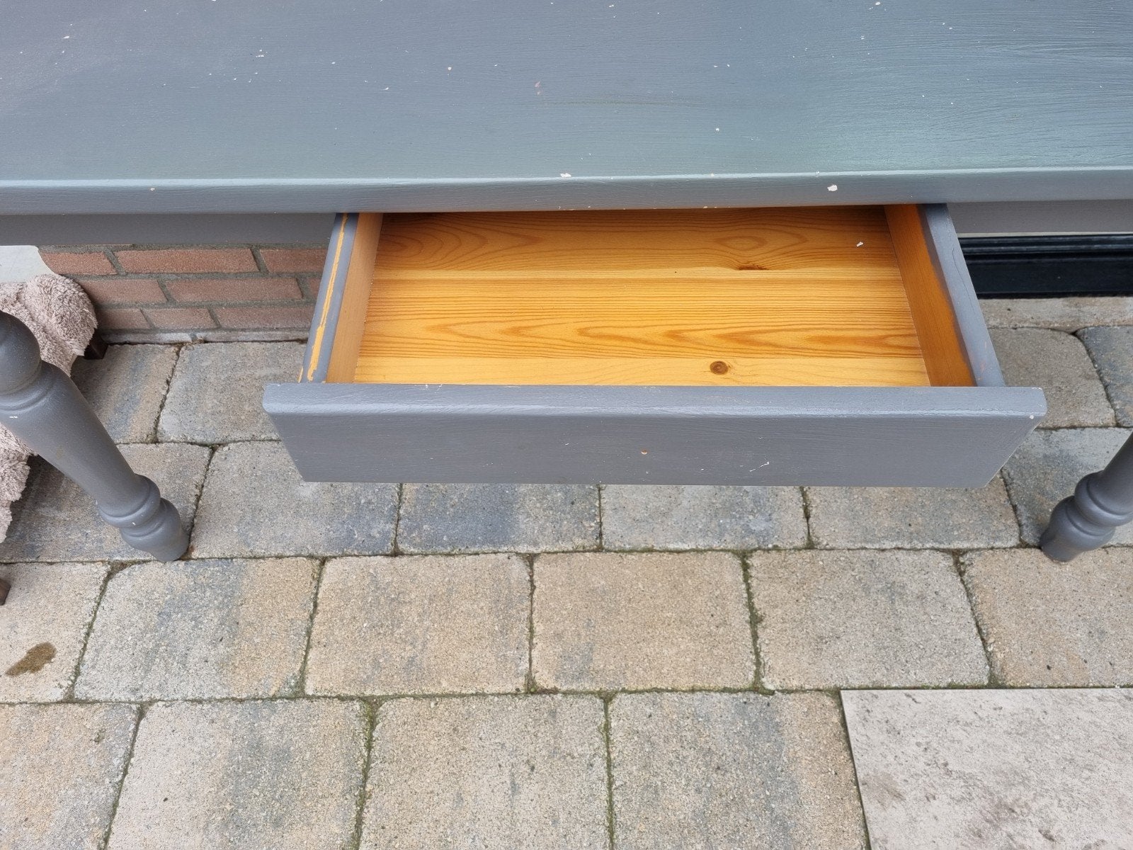 Gratis grijze houten bureautje met lade, Ophalen of Verzenden, Gebruikt