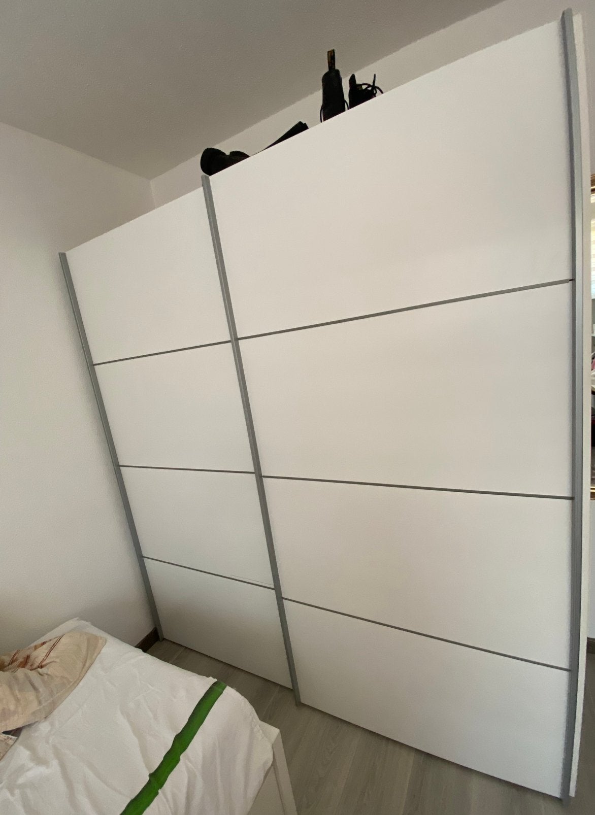 Kast, Ophalen, Met deur(en), 150 tot 200 cm, Zo goed als nieuw