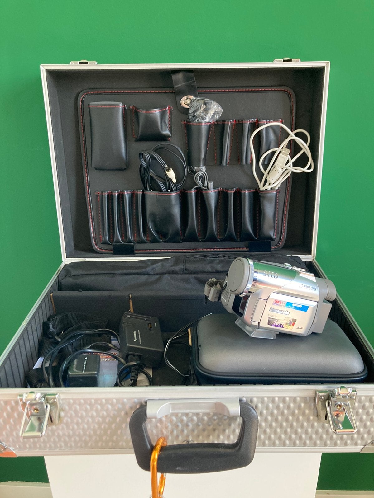 Complete Panasonic NV-GS75 3CCD Camcorder Set – Y2K Vintage, Ophalen of Verzenden, Zo goed als nieuw, Panasonic, 20x of meer