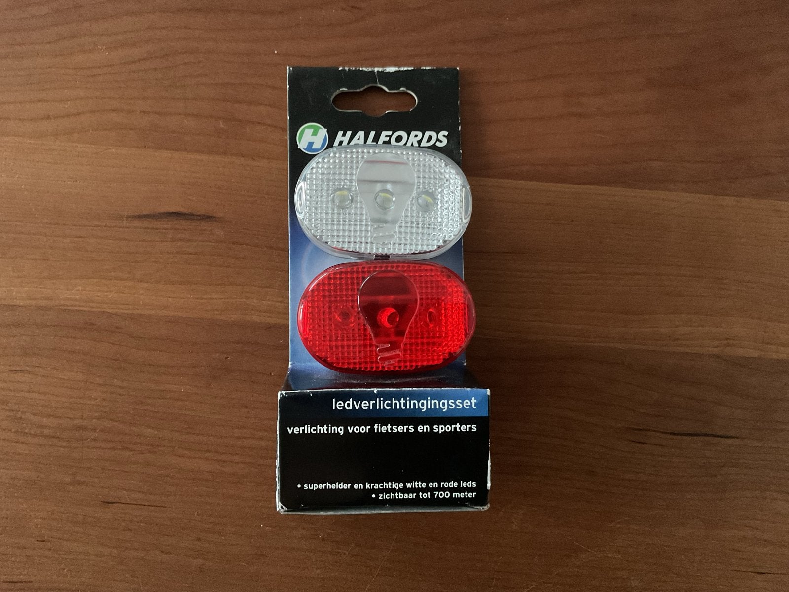 Halfords LED Fietsverlichtingsset - Voor en Achterlicht, Ophalen, Waterbestendig, Nieuw, Batterij