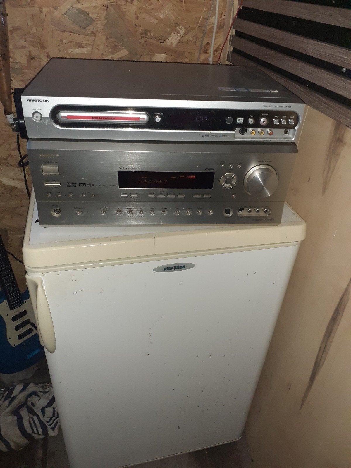 onkyo reciever met afstandsbediening, Ophalen, Overige systemen, Zo goed als nieuw, 120 watt of meer