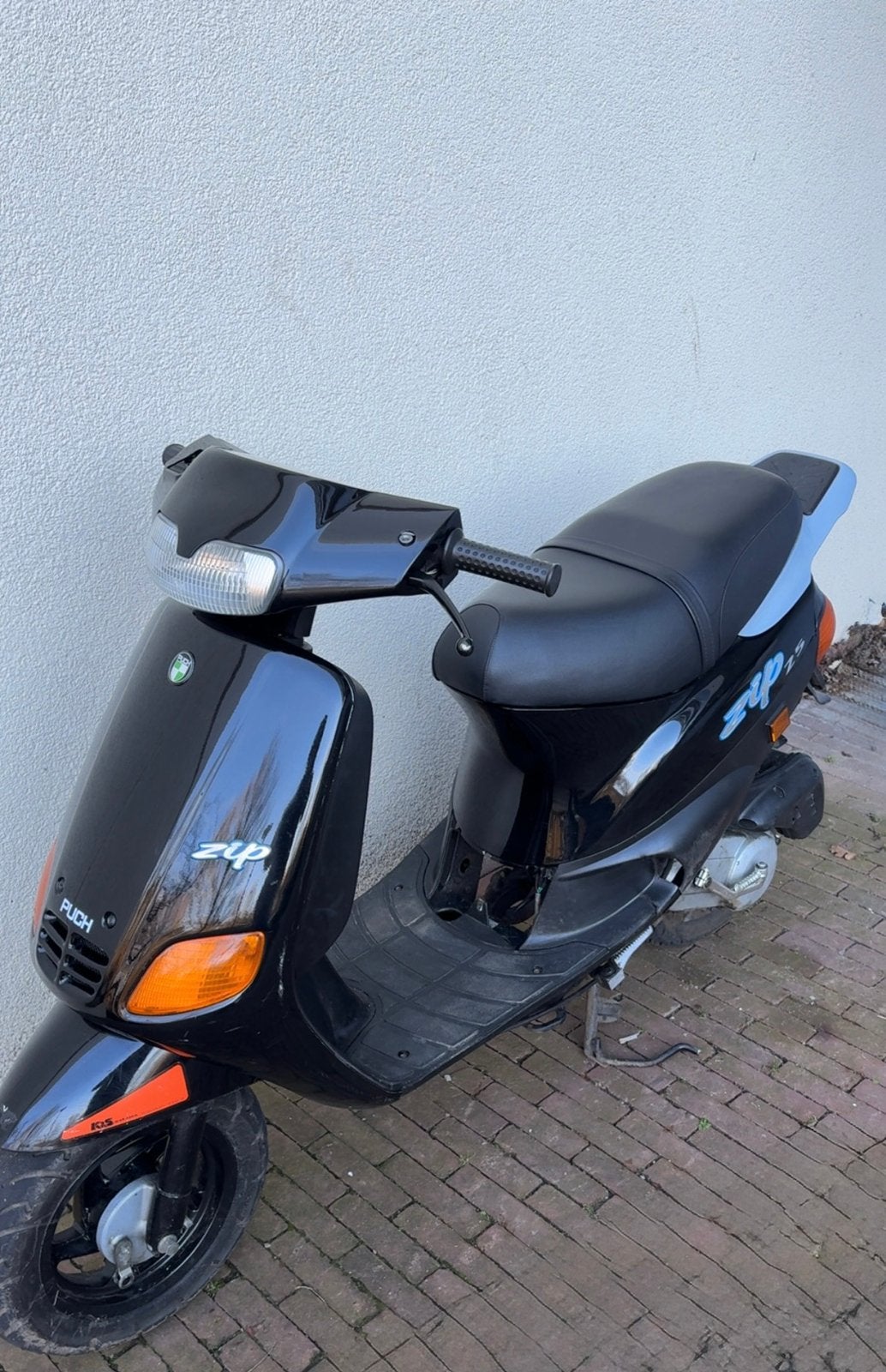 ️gezocht piaggio zip type 2 50 cc 2t snor, Fietsen en Brommers, Ophalen, Zo goed als nieuw, Tweetakt, Zip