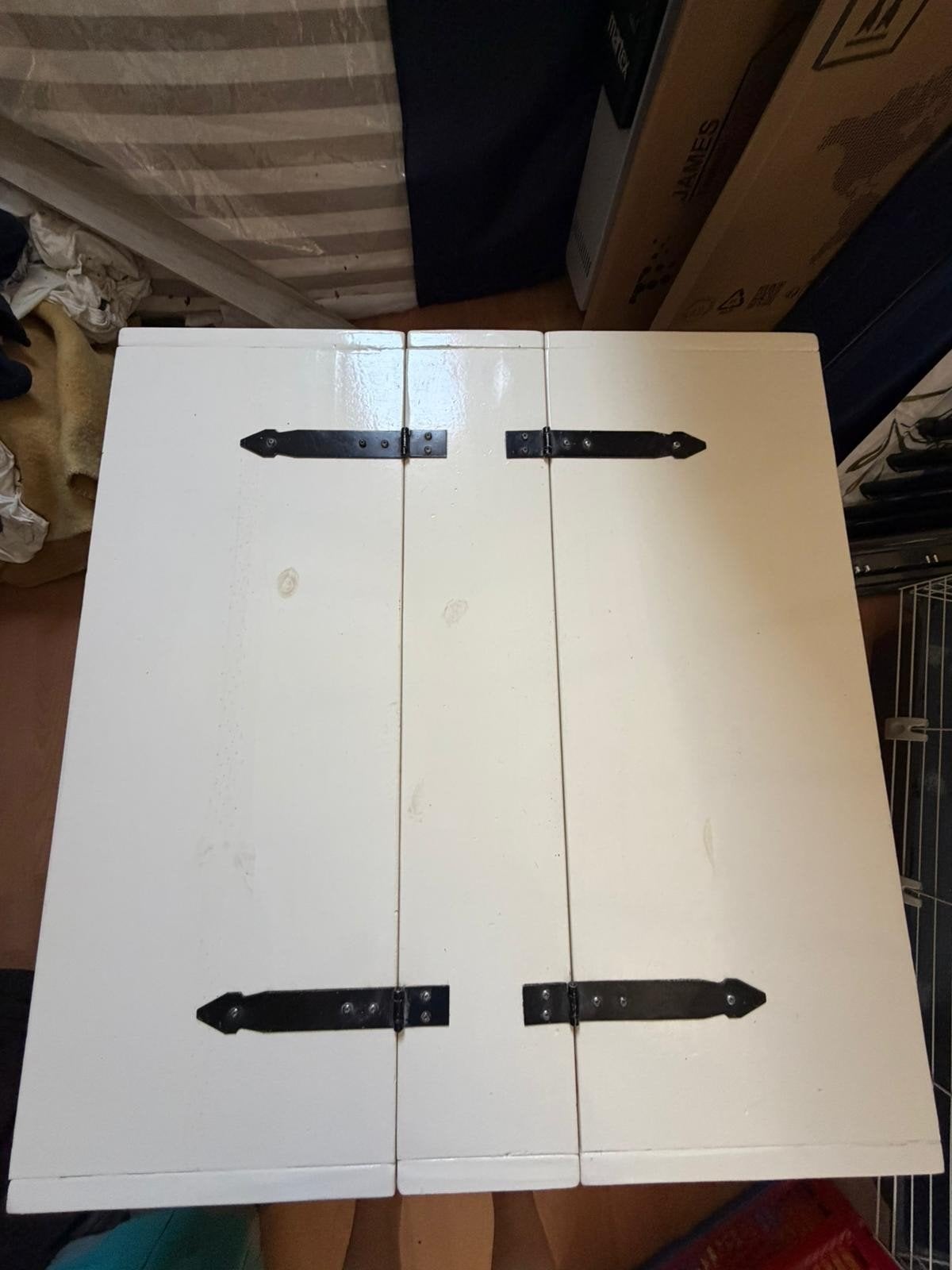 Witte houten kist met metalen beslag, Gebruikt, 50 tot 100 cm, 75 tot 100 cm, Minder dan 50 cm