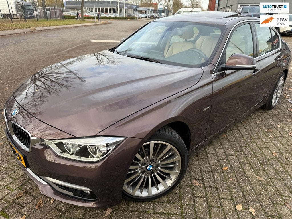 BMW 3-serie 320i 2019 Luxury Edition INDIVIDUAL DAKRAAM LEDE, Auto's, BMW, Automaat, 1998 cc, 4 cilinders, 184 pk