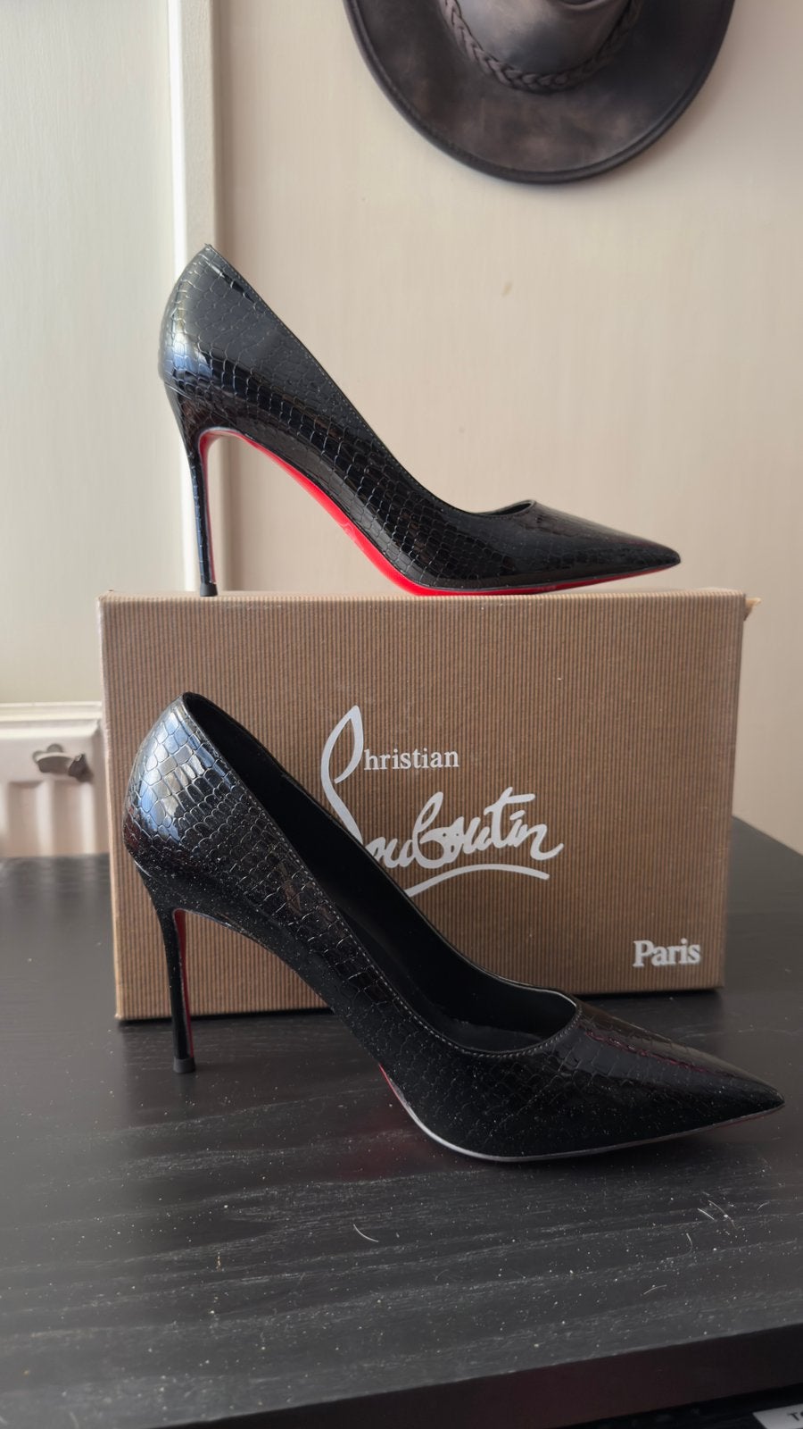 Christian Louboutin pumps maat 43/ 44, Pumps, Zwart, Nieuw, Ophalen of Verzenden