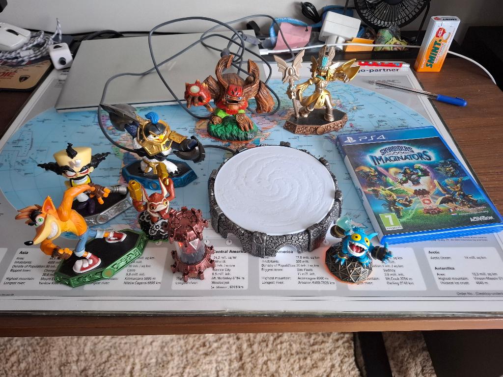 Skylanders imaginators voor ps4 + poppetjes, Spelcomputers en Games, Games | Sony PlayStation 4, Avontuur en Actie, 2 spelers