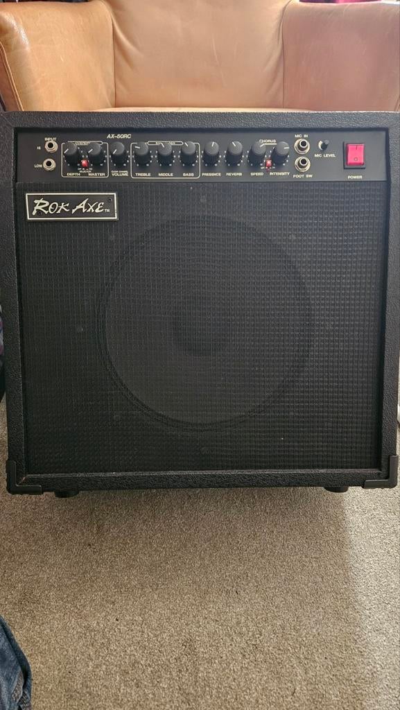 ROK AXE Gitaarversterker , 50 Watt, Ophalen, 50 tot 100 watt