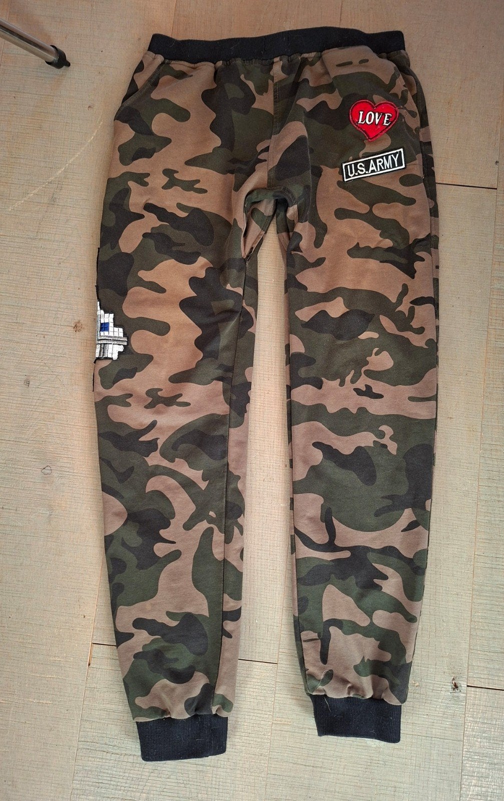 Dames joggingbroek camouflage M / L, Kleding | Dames, Broeken en Pantalons, Maat 38/40 (M), Ophalen of Verzenden, Nvt, Lang