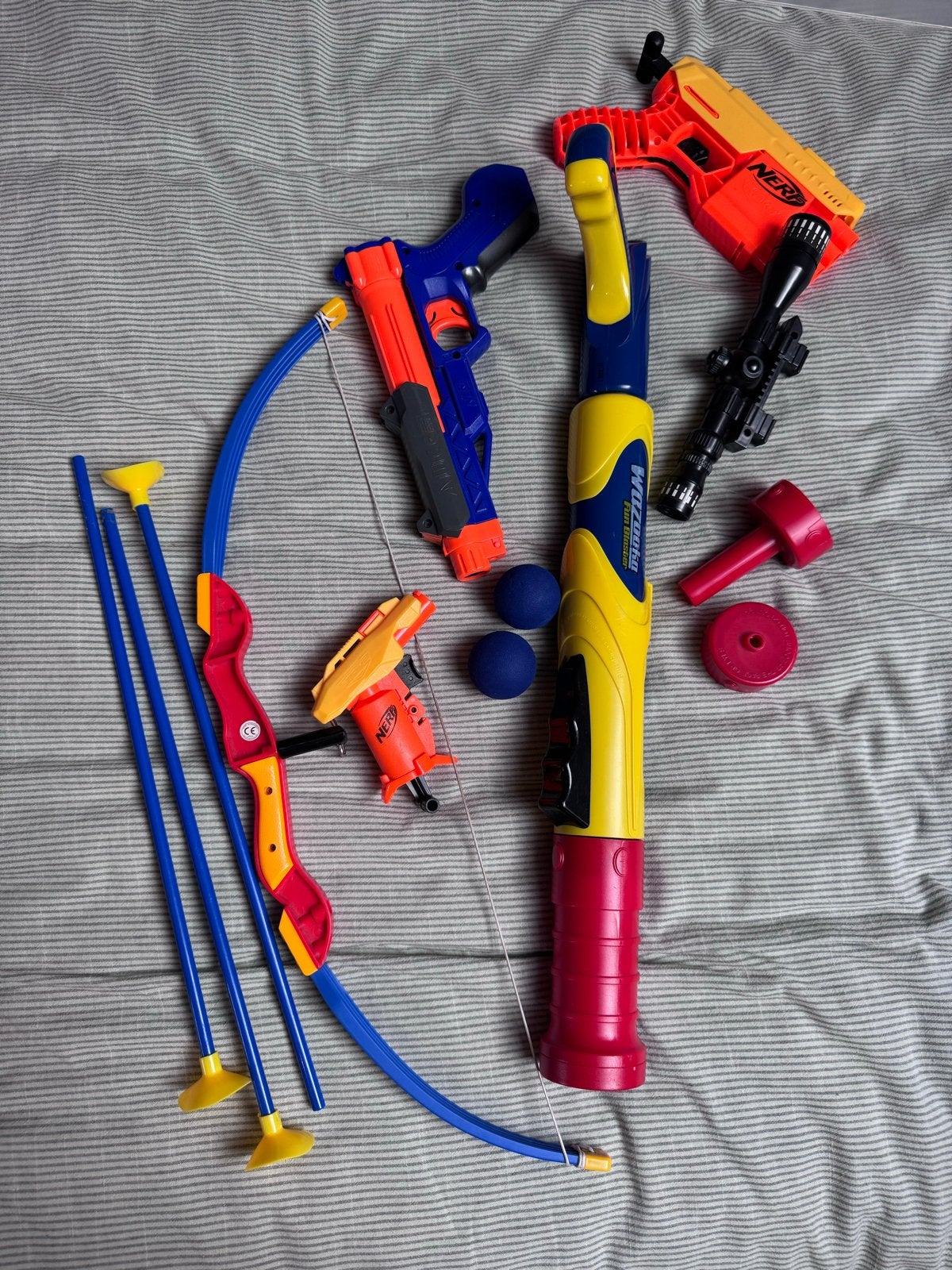 Groot Nerf Speelgoedpakket - Pijl en Boog & Blasters, Ophalen of Verzenden, Zo goed als nieuw, Jongen of Meisje