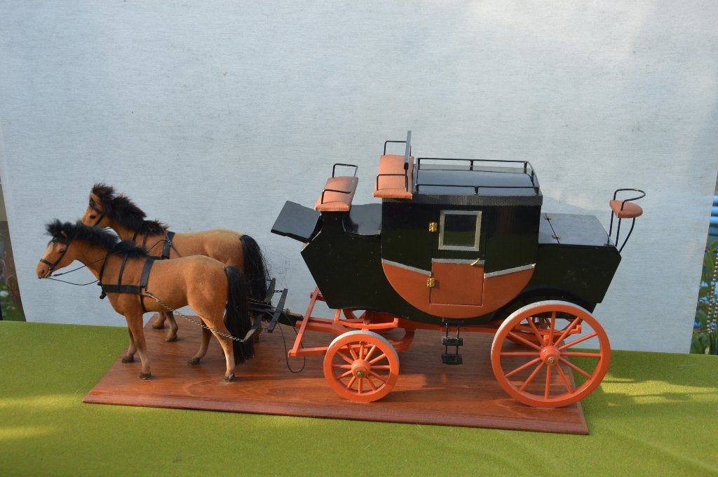 Vintage houten koets met 2 paarden op schaal gemaakt, 62 cm, Ophalen of Verzenden
