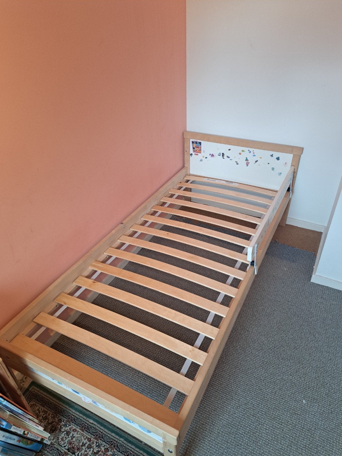 IKEA sniglar kinderbed 70 x 160 cm incl matras en valhekje, Ophalen, Gebruikt, 190 cm of minder, Hout