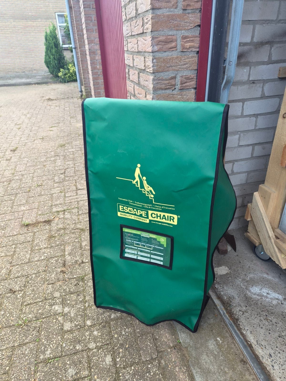 ESCAPE CHAIR, Diversen, Ophalen, Zo goed als nieuw