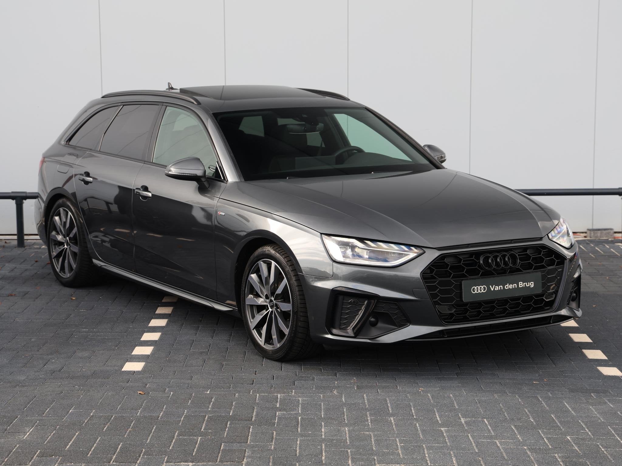 Audi A4 Avant 35 TFSI S edition Competition | Zwenkbare Trek, Auto's, Gebruikt, 4 cilinders, Origineel Nederlands, Zilver of Grijs