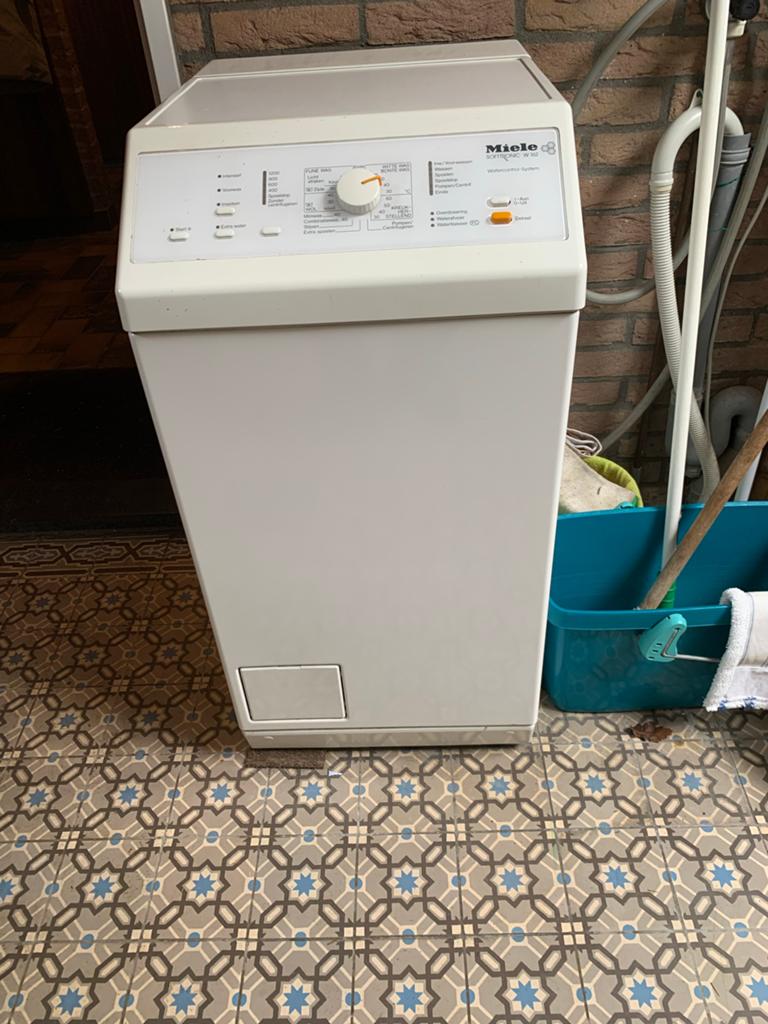 Miele wasmachine, bovenlader, 1200 tot 1600 toeren, Gebruikt, 4 tot 6 kg, Ophalen of Verzenden