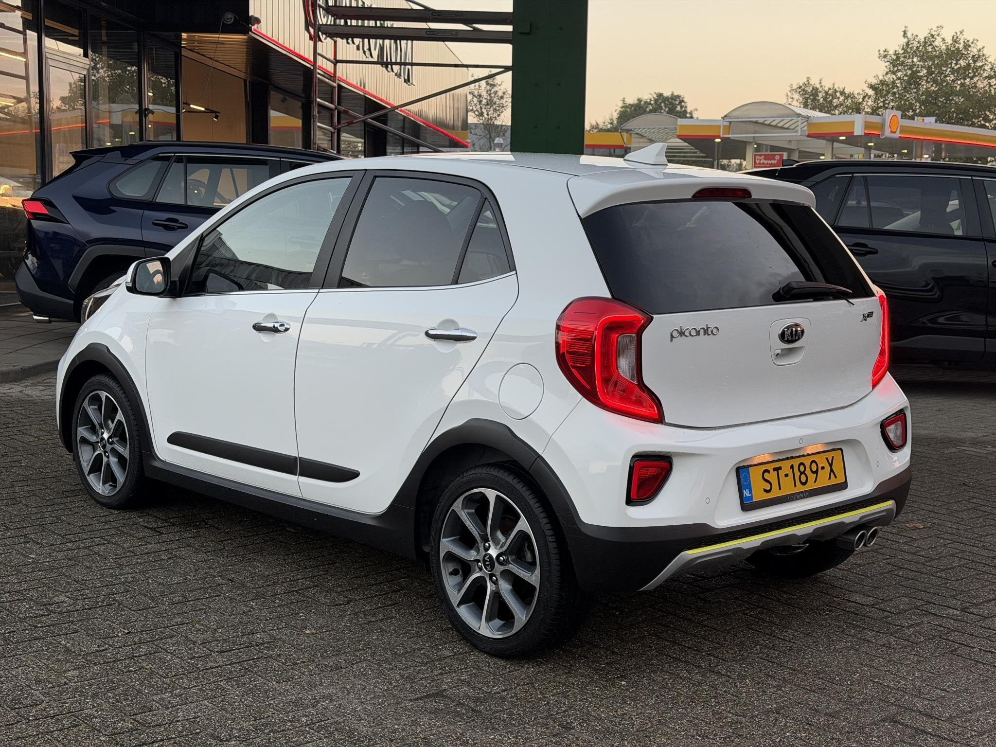 Kia Picanto 1.2 CVVT X-Line APPLE / ANDROID AUTO | STOEL VER, Auto's, Voorwielaandrijving, 839 kg, Gebruikt, Euro 6