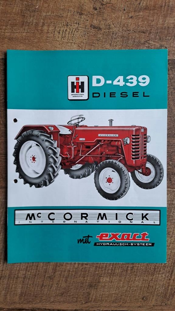 Oude folder MC CORMICK International D-439 tractor, trekker, Ophalen of Verzenden, Zo goed als nieuw, Folder