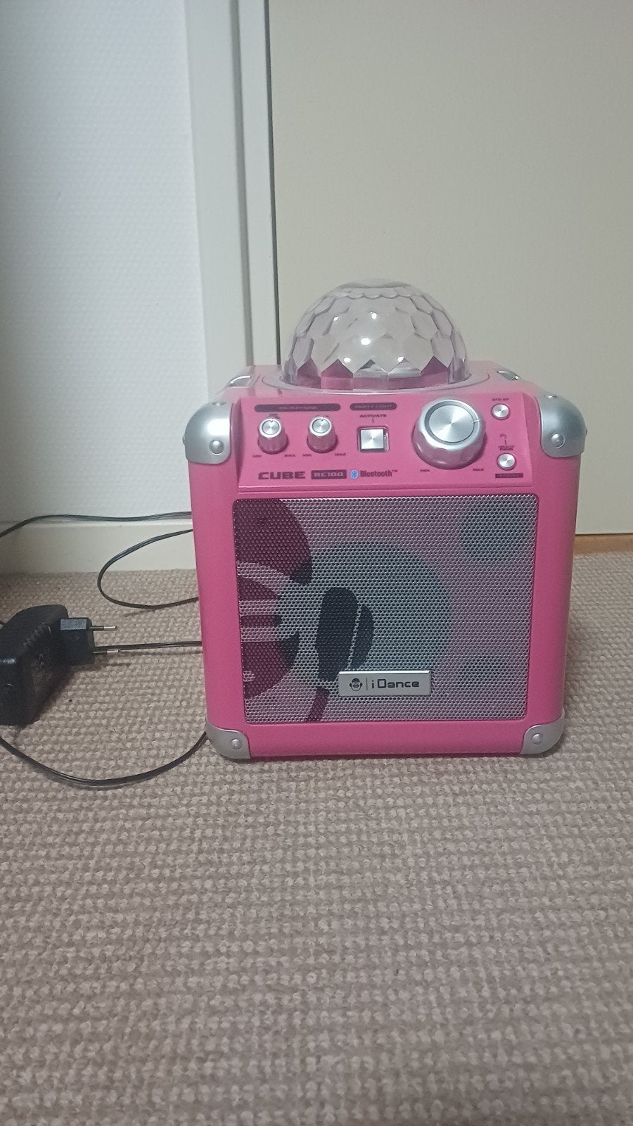 iDance Cube BC100 Karaoke Machine met Discolamp Roze, Verzenden, Zo goed als nieuw, Complete set
