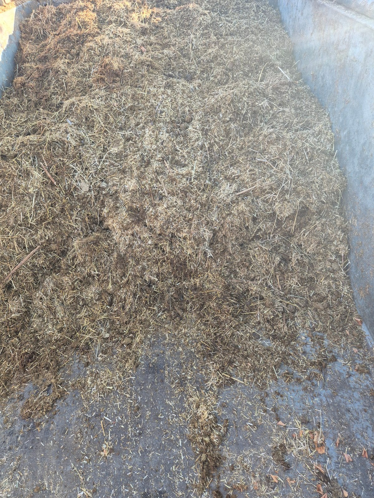 Verse paardenmest voor tuin en moestuin, Ophalen, Mest