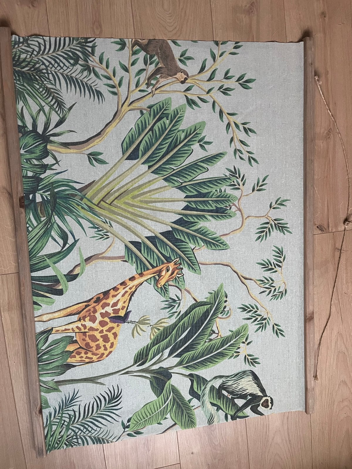 Wandkleed met jungleprint en dieren, Ophalen, Overige typen, Zo goed als nieuw, 75 – 100