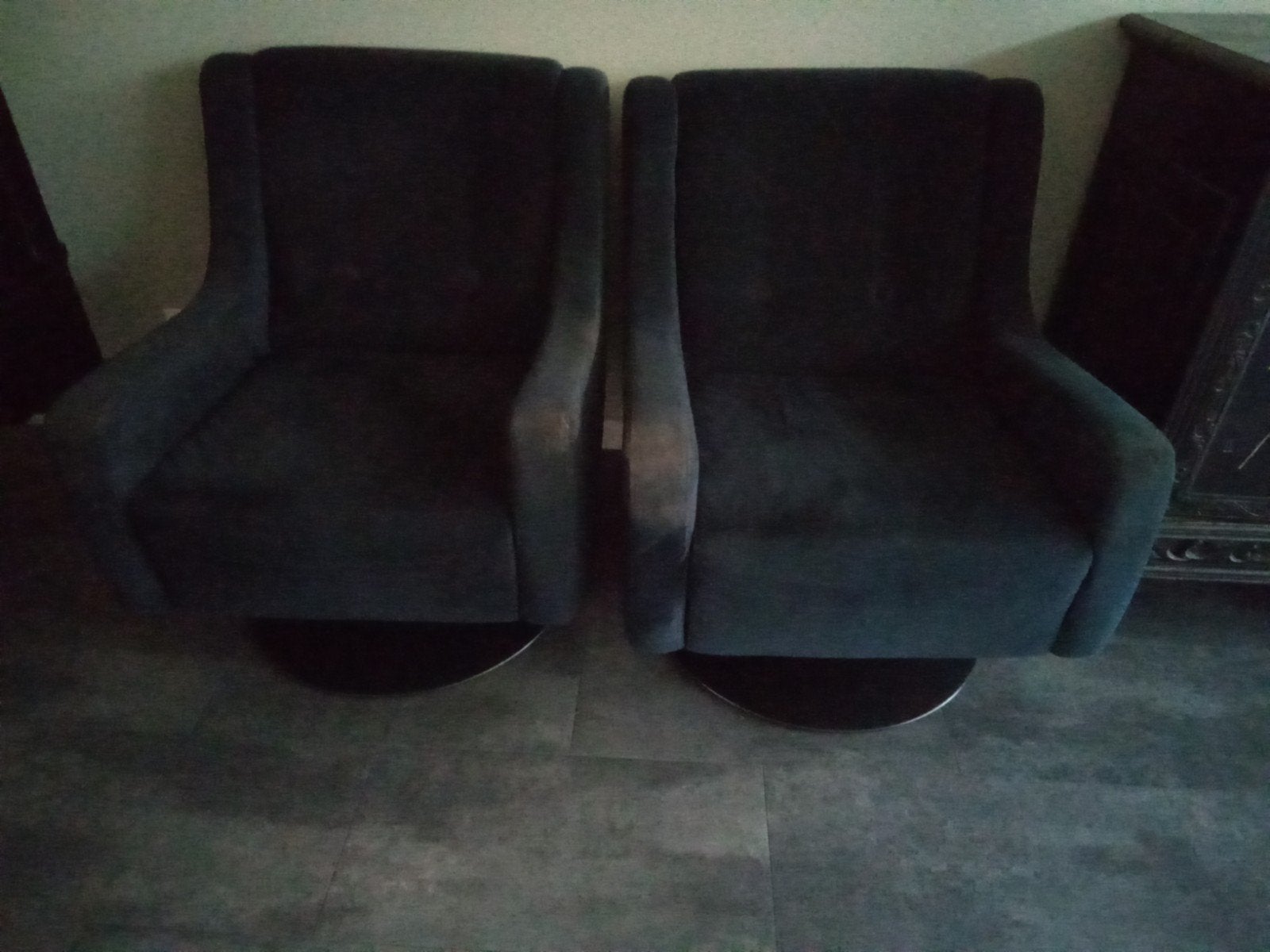 2 zwart fluwelen draaistoelen, Ophalen, Gebruikt, Twee, Zwart