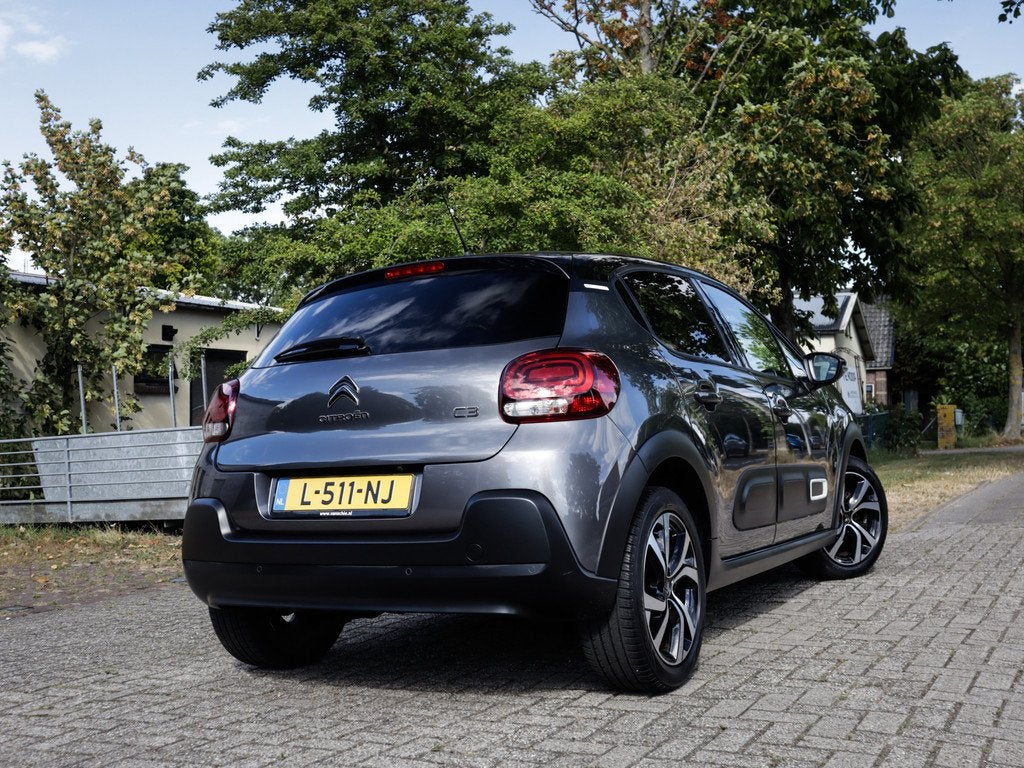 Citroën C3 1.2 PureTech Shine 1e-Eig. & Dealer-Onderh BOVAG, Auto's, 12 maanden, 450 kg, Euro 6, 1199 cc