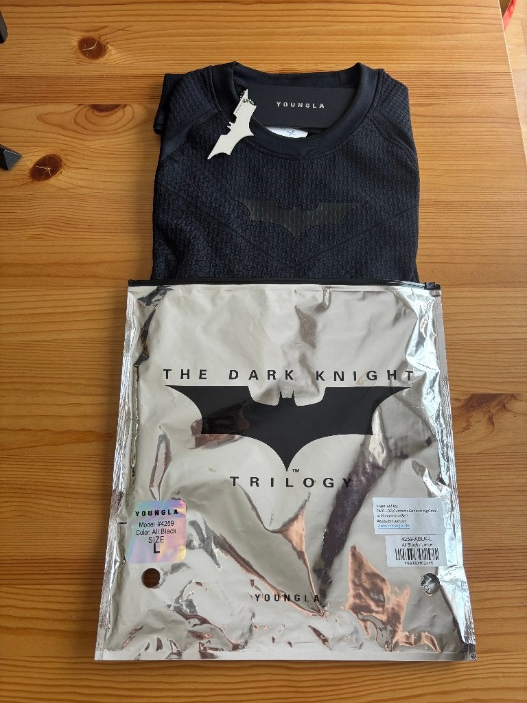 Batman All Black Compression Shortsleeve - NIEUW, Ophalen, Maat 52/54 (L), Fitness, Zwart