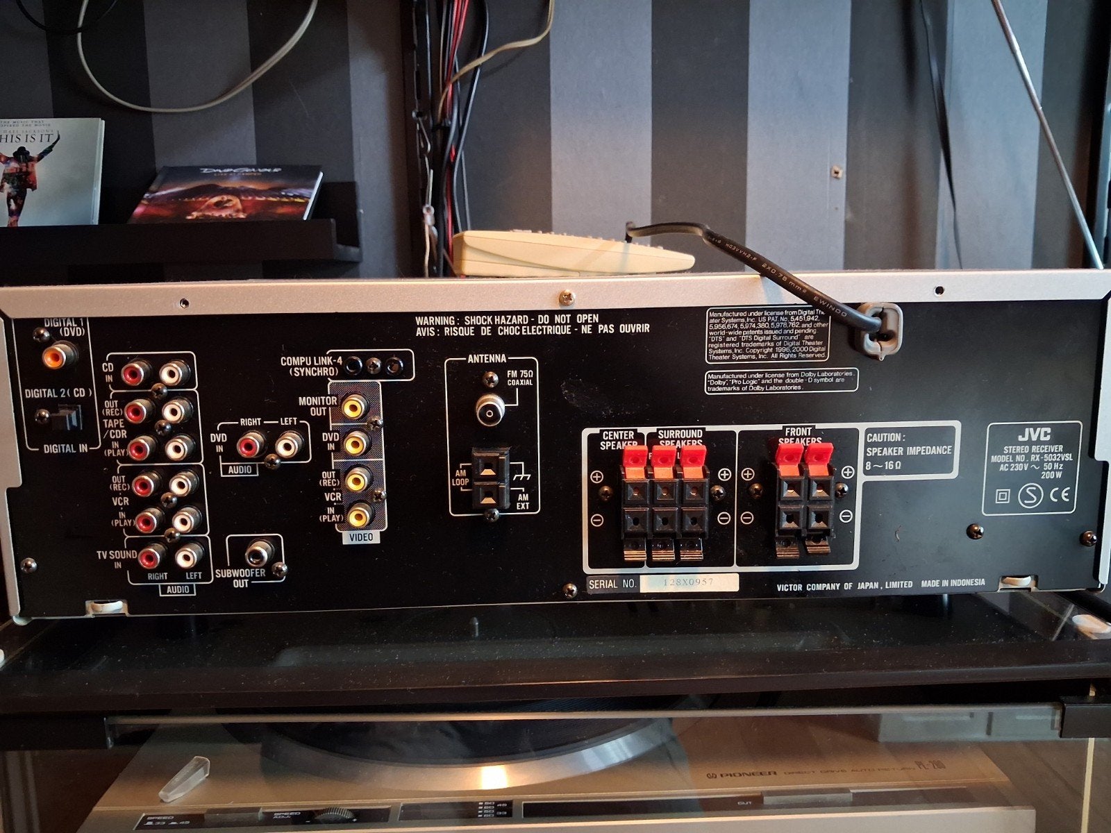Foto 4 van JVC RX-5032V Receiver met afstandsbediening