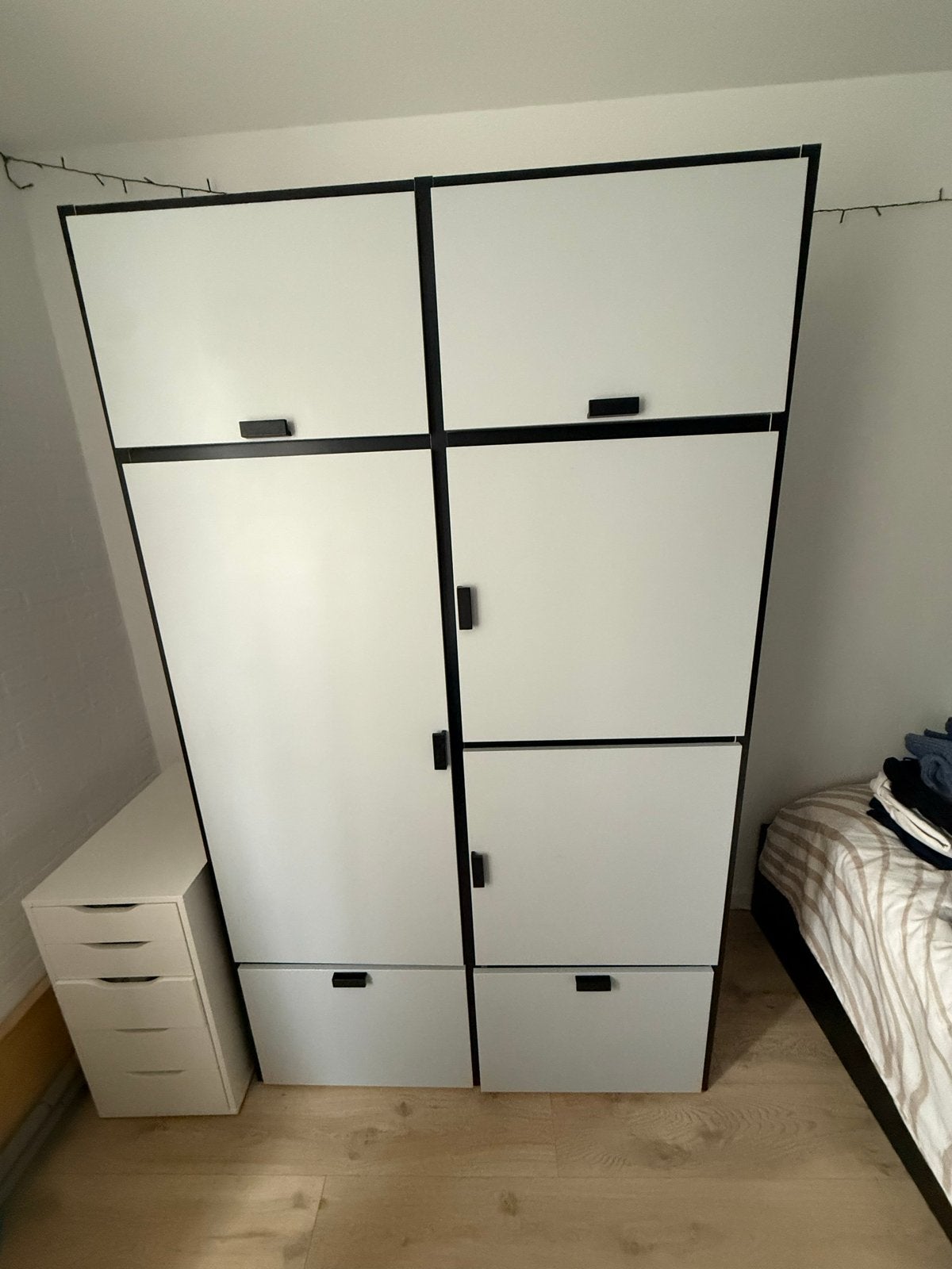 IKEA ODDA kledingkast zwart/lichtgrijs 120x60x200, Huis en Inrichting, Gebruikt, 100 tot 150 cm, 200 cm of meer, Ophalen of Verzenden