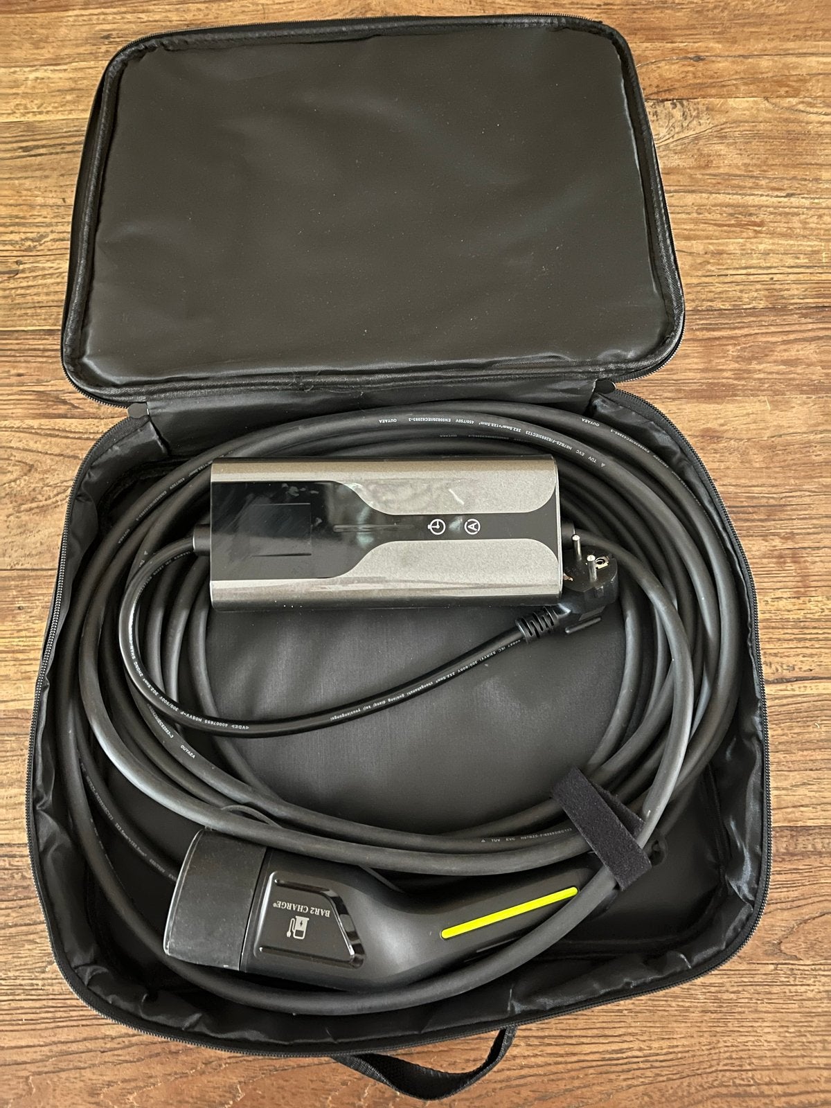BARZ CHARGE Draagbare EV Lader Type 2 - 10m Schuko 16A, Ophalen of Verzenden, Zo goed als nieuw, Laadkabel