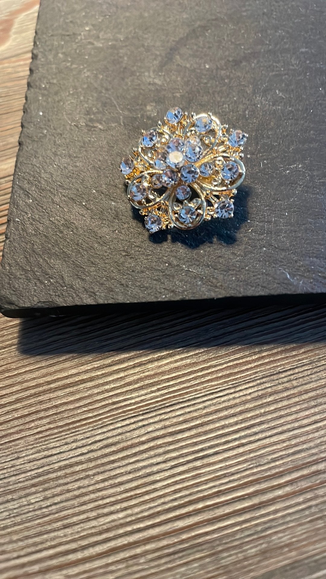 Vintage broche, Ophalen of Verzenden, Zo goed als nieuw, Goud, Overige materialen