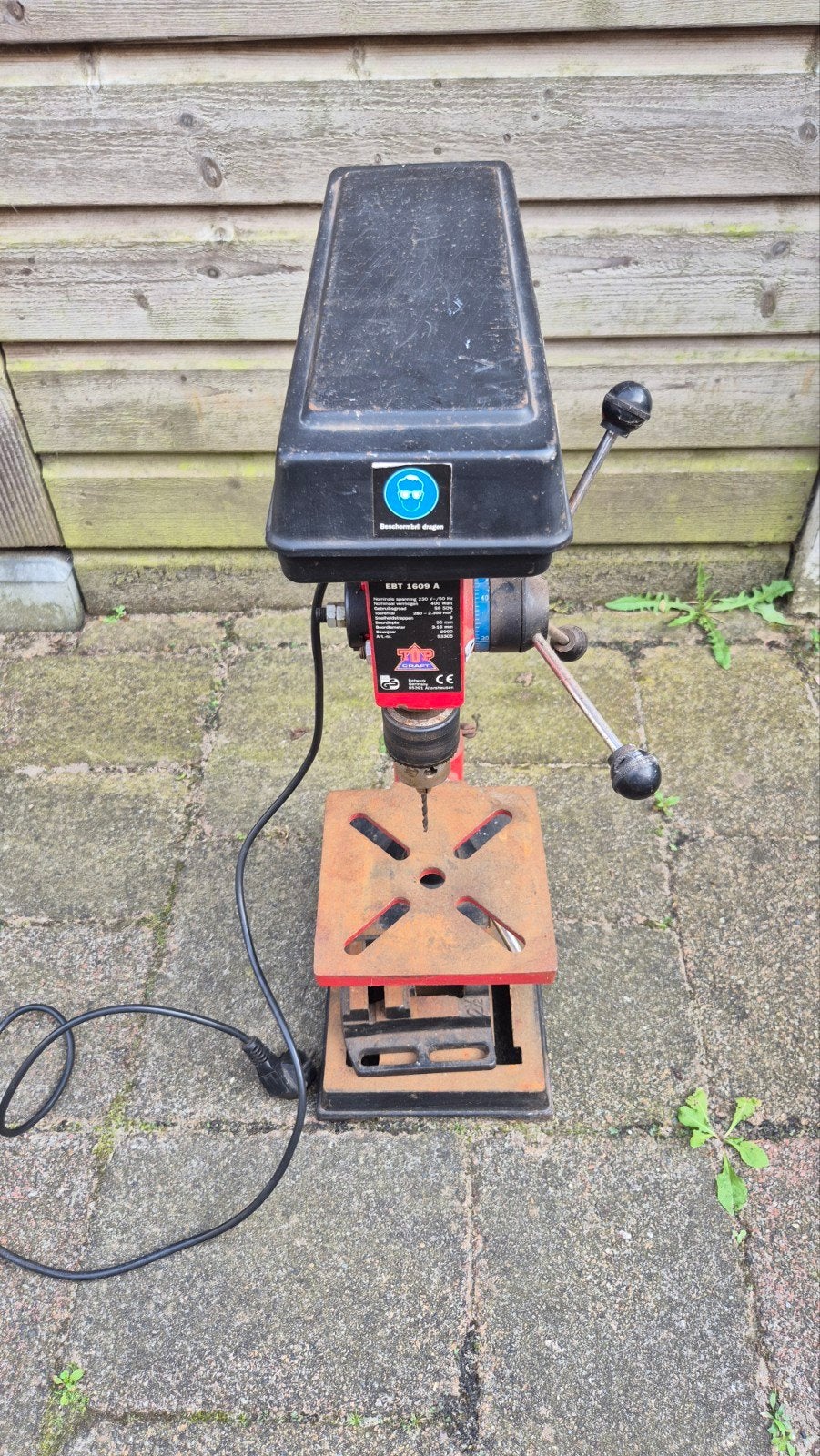 Tafelboormachine van Topcraft, Ophalen