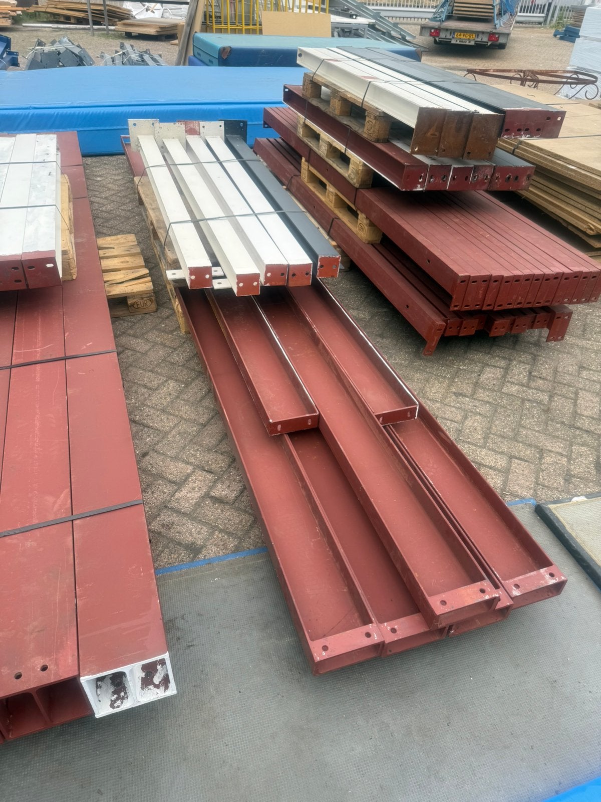 Twee verdiepings vloeren 210 m2 en 280 m2 staal en hout, Doe-het-zelf en Verbouw, Metalen, Ophalen, Gebruikt, IJzer
