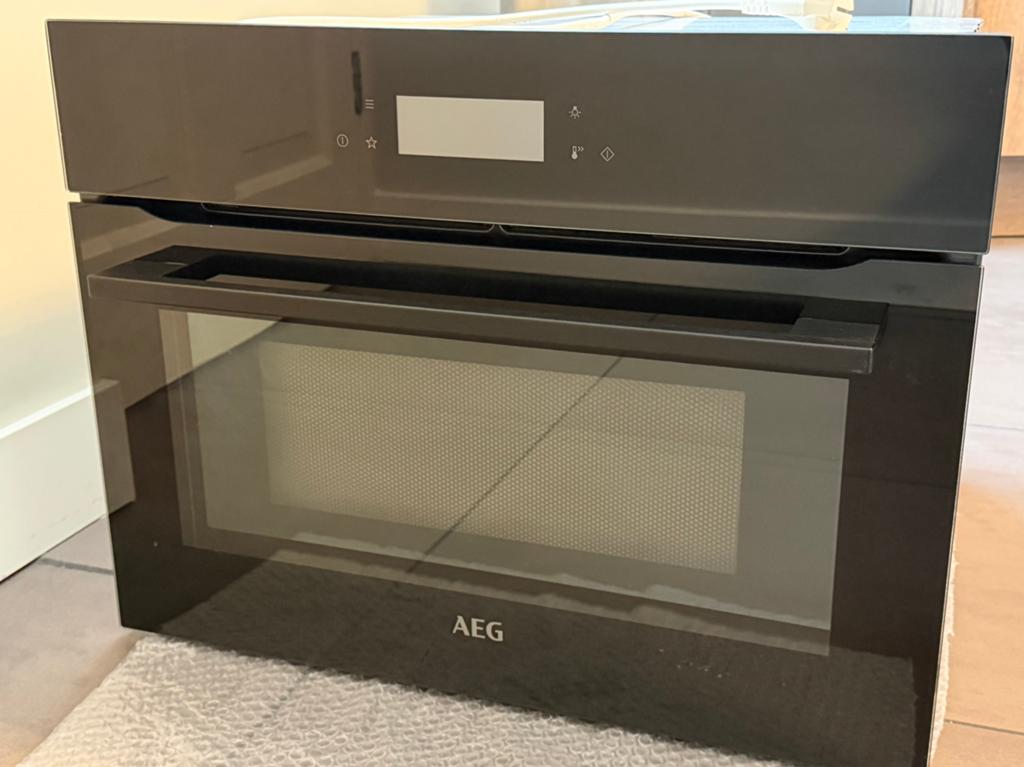 AEG Inbouw Combi hetelucht magnetron oven, Witgoed en Apparatuur, Magnetrons, Ophalen, Zo goed als nieuw, Oven, Inbouw