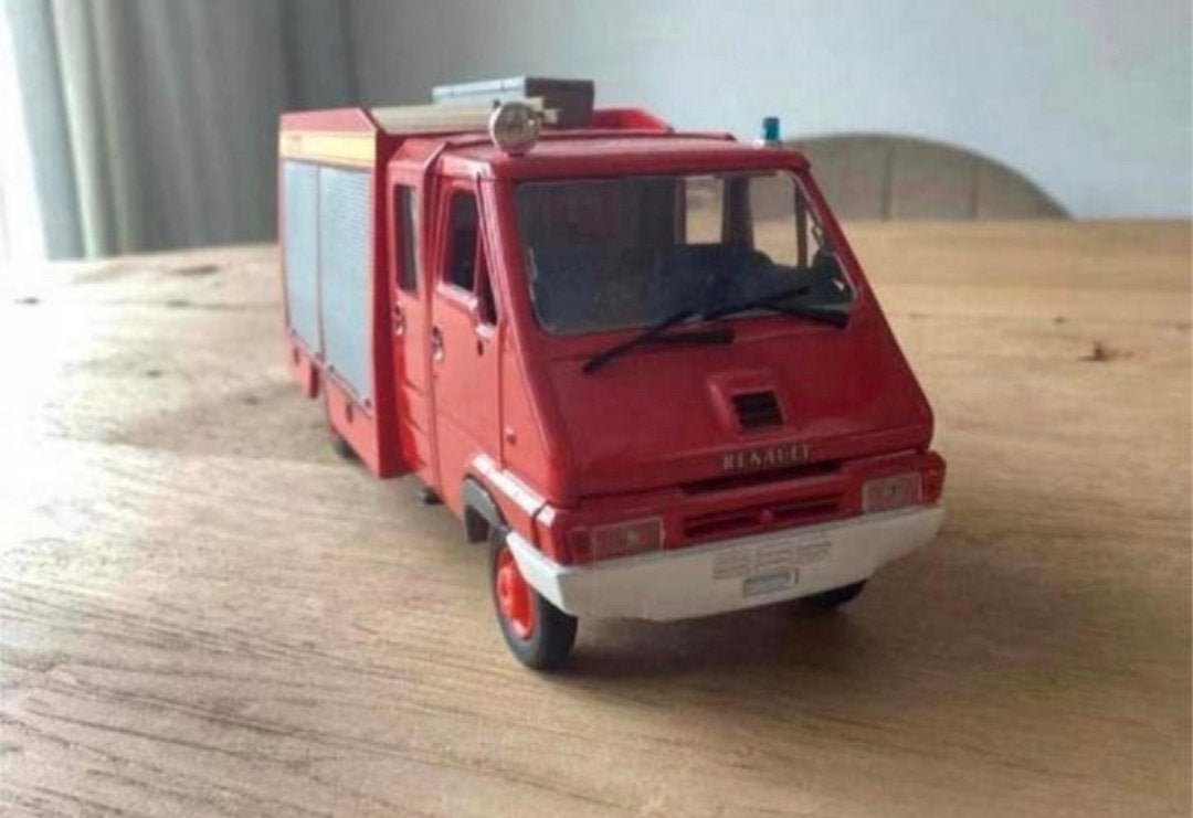 Eligor Renault B120 Brandweer Heinis Pompiers – dubbelcabine, Ophalen of Verzenden, Zo goed als nieuw, Auto, Overige merken