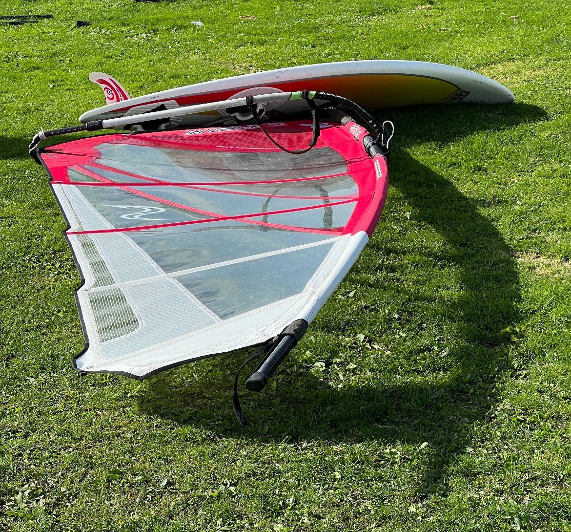 Set Mistral Twister 102L compleet met zeilen en verlenger, Ophalen, Mistral, Gebruikt, 3.5 tot 5 m²