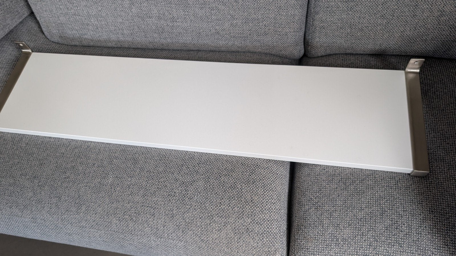 Ikea hoogglans wandplank wit met zilveren beugels 120x28cm, Ophalen of Verzenden, Zo goed als nieuw