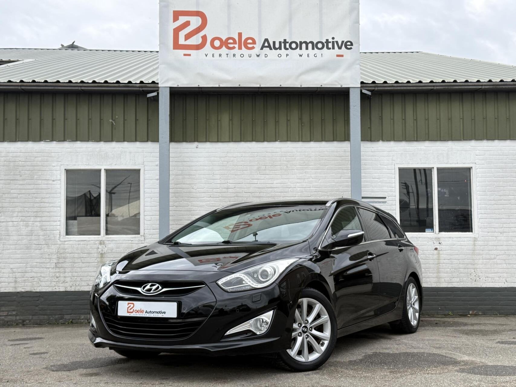 Hyundai i40 Wagon 2.0 GDI i-Catcher Automaat / Full Options!, Auto's, 4 cilinders, 700 kg, Zwart, Leder
