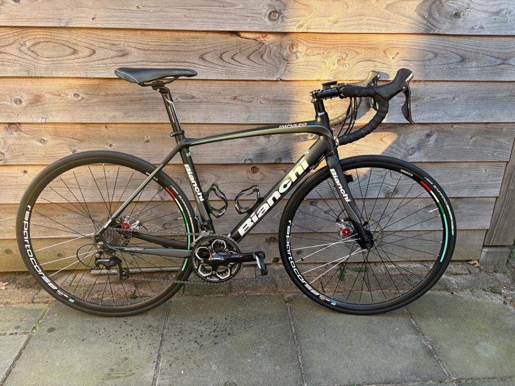 Bianchi racefiets met Shimano 105, zo goed als nieuw, Overige merken, 28 inch, Carbon, Ophalen of Verzenden