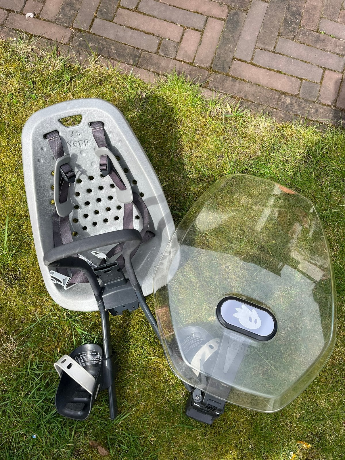 Fietsstoeltje en windscherm Yepp, Ophalen of Verzenden, Zo goed als nieuw