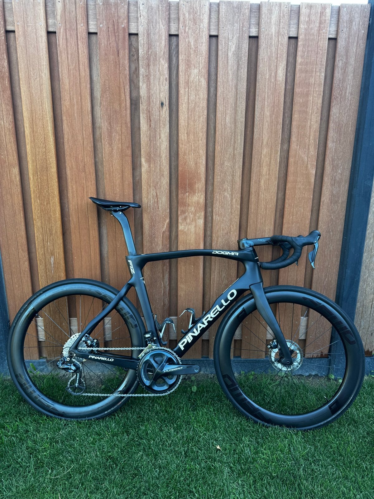 Pinarello Dogma F12, 28 inch, Carbon, Heren, Zo goed als nieuw