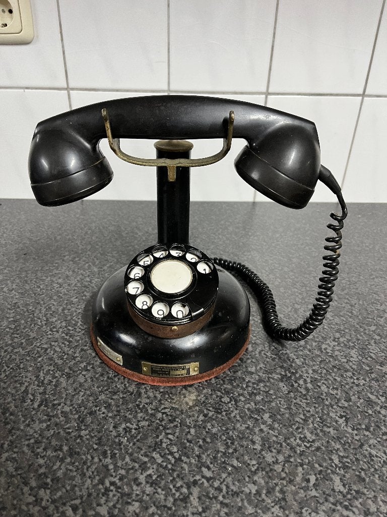 Antieke Franse bakelieten telefoon . Concours No1 1937 ., Ophalen of Verzenden, Gebruikt