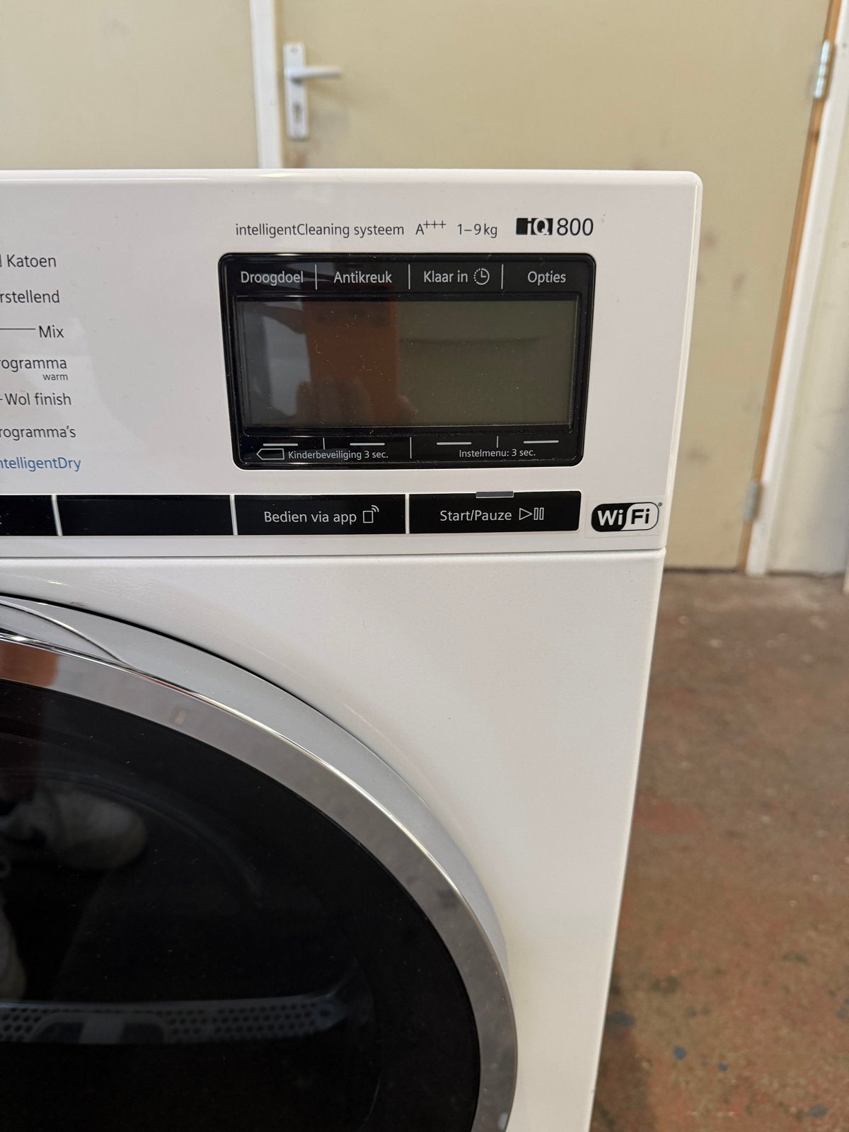 Foto 3 van Siemens IQ800 Warmtepompdroger 9kg XXL Trommel WiFi + Garant