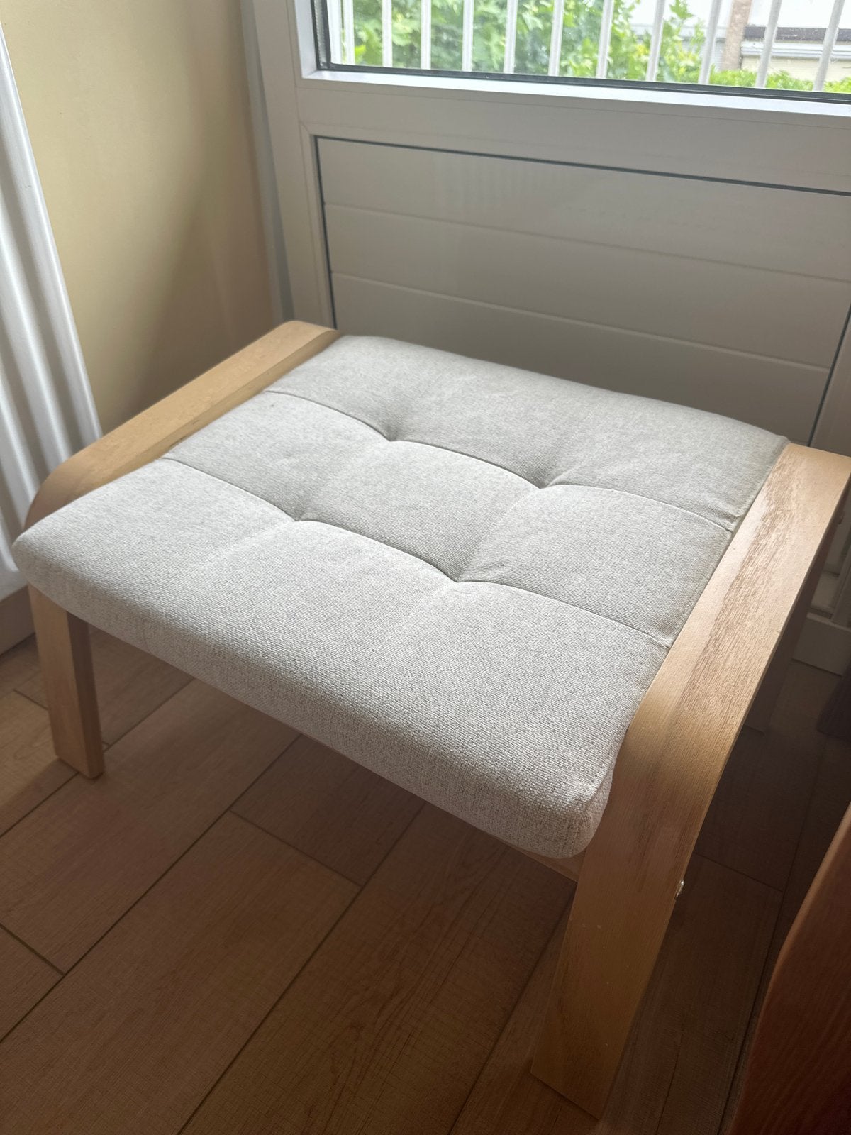 IKEA Poäng voetenbank Gunnared beige - Zo goed als nieuw, Huis en Inrichting, Banken | Voetenbanken en Poefen, Ophalen, Zo goed als nieuw