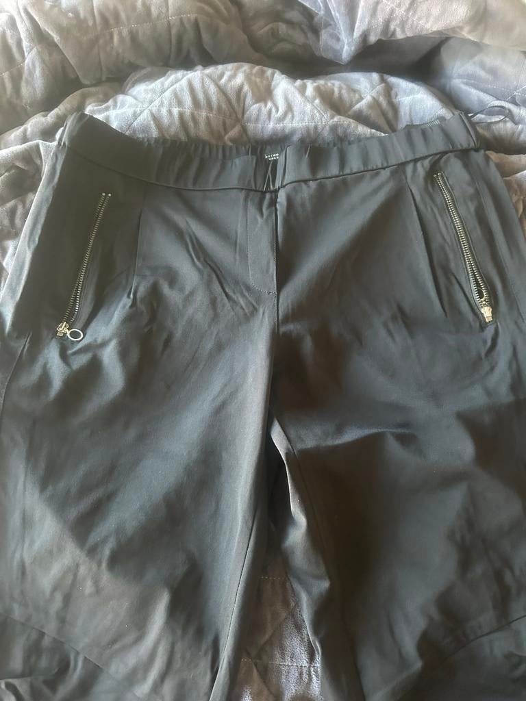 Zwarte broek Comma travelstof maat 42, Ophalen of Verzenden, Zo goed als nieuw, Zwart