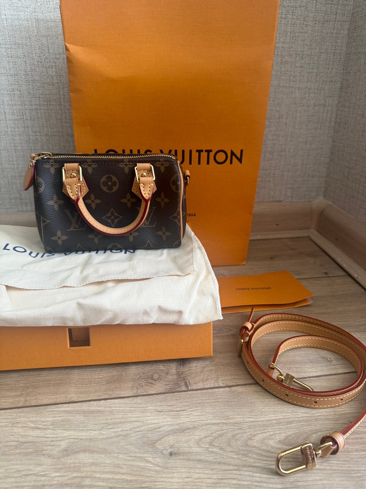 Louis Vuitton Nano speedy, Verzenden, Zo goed als nieuw, Bruin, Handtas