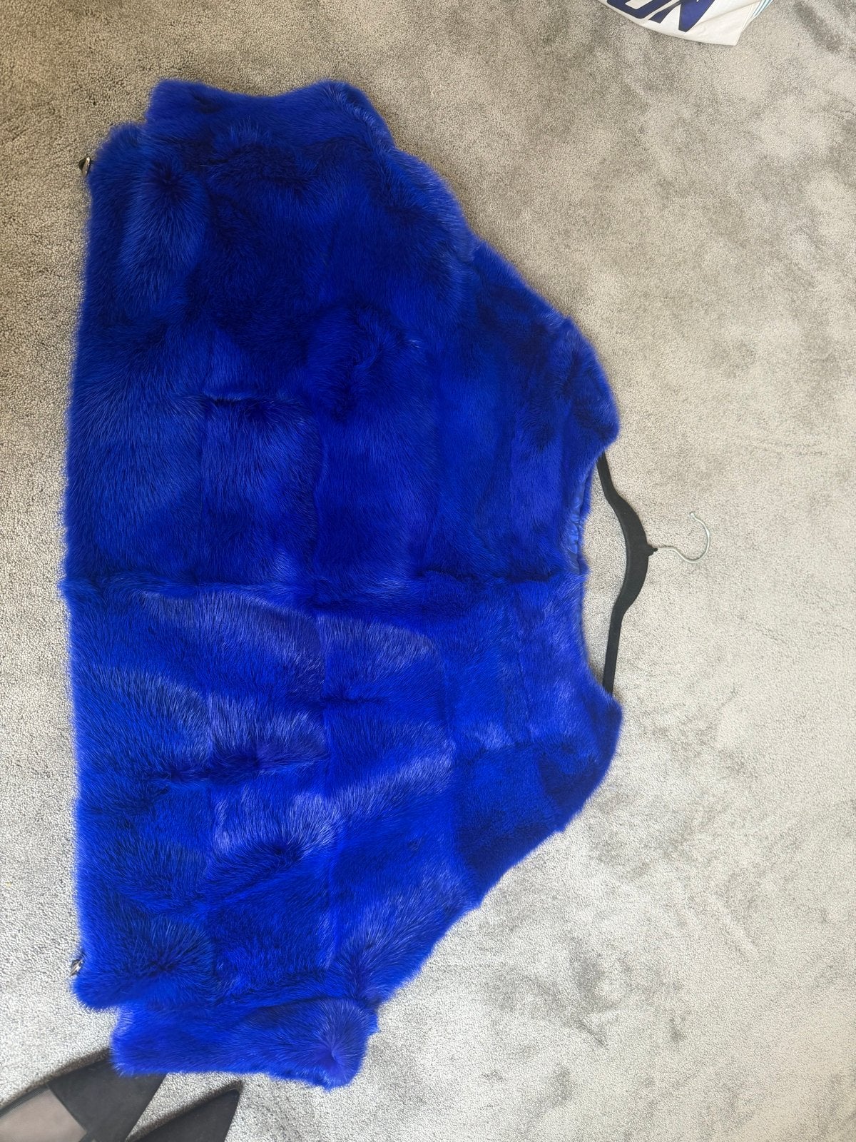 Levendige blauwe fur bodywarmer, Verzenden, Zo goed als nieuw, Maat 38/40 (M), Blauw