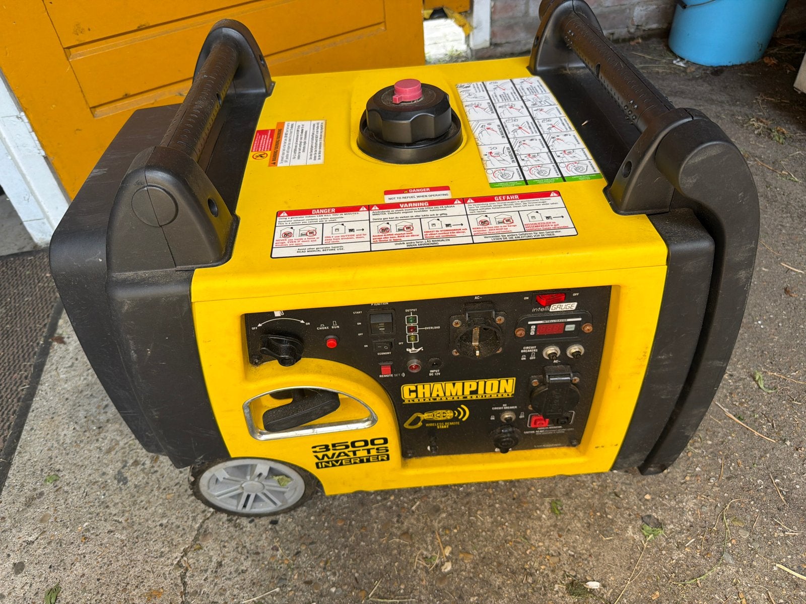 Champion 3500 Watt Inverter Aggregaat, Doe-het-zelf en Verbouw, Aggregaten, Ophalen, Elektrisch startend, Benzine, Zo goed als nieuw