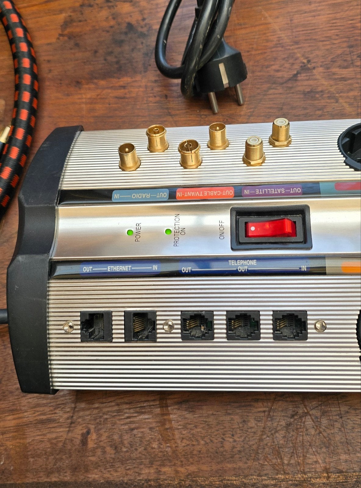 Monster Power HTS 1000 Home Theater PowerCenter, Ophalen of Verzenden, Zo goed als nieuw, Minder dan 2 meter, Overige kabels