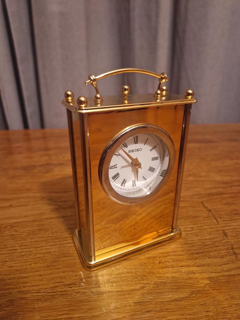 Vintage Seiko QHE705G vergulde tafelklok, 10X5X15 cm, ZGAN, Huis en Inrichting, Woonaccessoires | Klokken, Ophalen of Verzenden