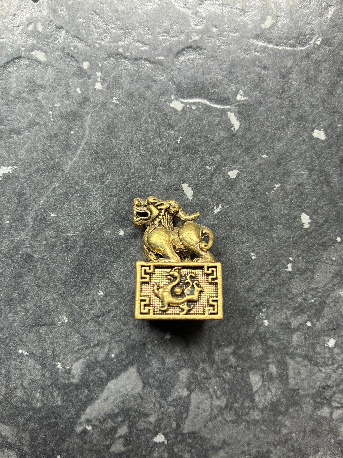 Messing Chinese Foo Dog Stempel - Gelukssymbool, Antiek en Kunst, Antiek | Overige Antiek, Ophalen of Verzenden